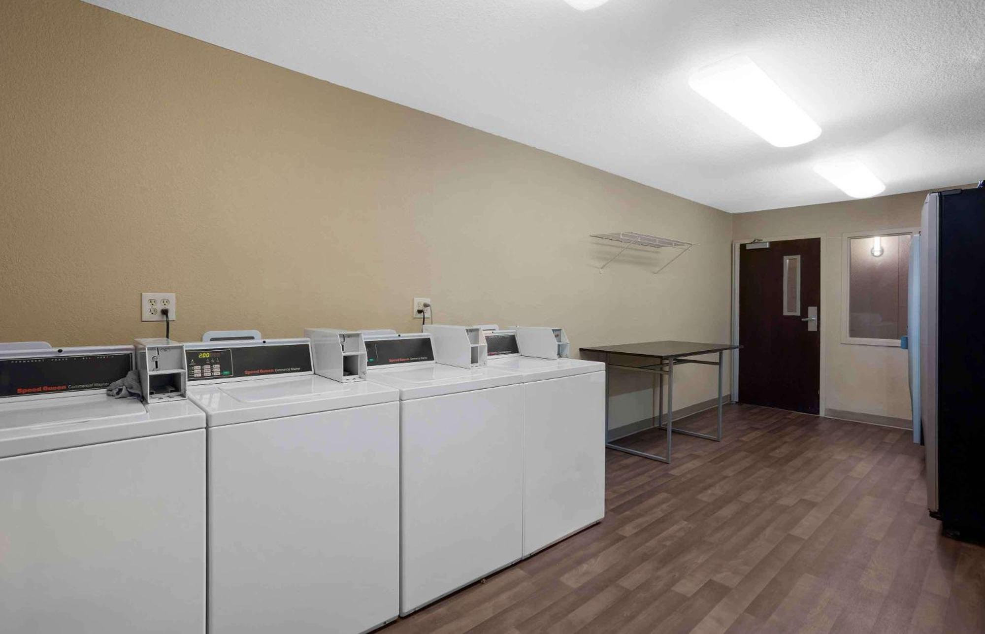 Extended Stay America Suites - Houston - Med Ctr - Greenway Plaza מראה חיצוני תמונה